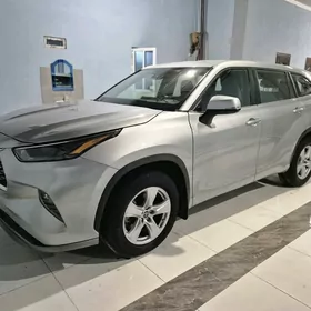 Toyota Highlander 2023