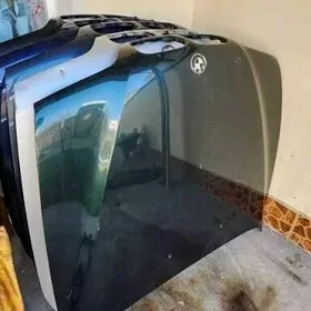 bmw kapot