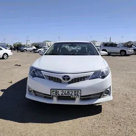 Toyota Camry 2013