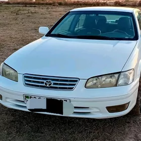 Toyota Camry 2000