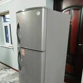 LG