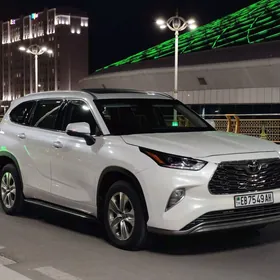 Toyota Highlander 2023