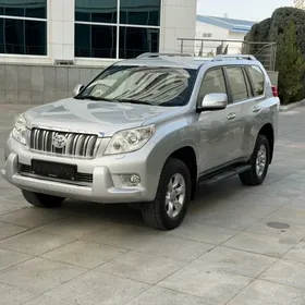 Toyota Land Cruiser Prado 2013