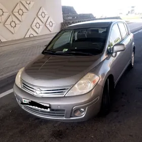 Nissan Versa 2010
