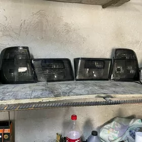stopnik BMW E34 gara