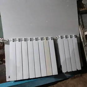 Radiator otopleniýe