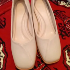 jasmin beẓ̌i kowus