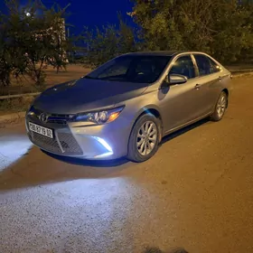 Toyota Camry 2015