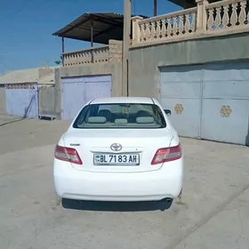 Toyota Camry 2010