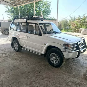Mitsubishi Pajero 1993