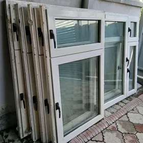 Aýna plasdik