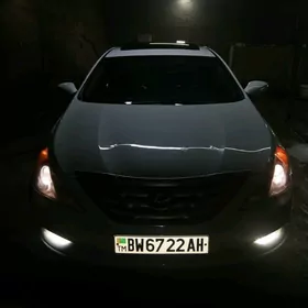 Hyundai Sonata 2011