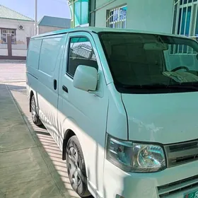 Toyota Hiace 2010