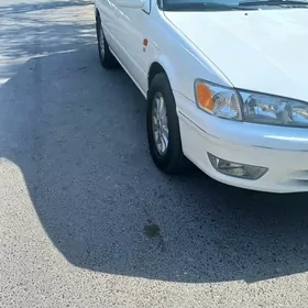 Toyota Camry 2000