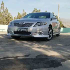 Toyota Camry 2010