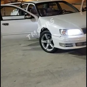 Nissan Cefiro 1995