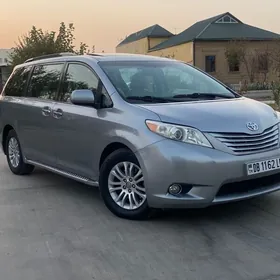 Toyota Sienna 2010