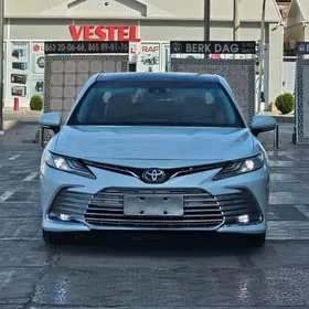 Toyota Camry 2024