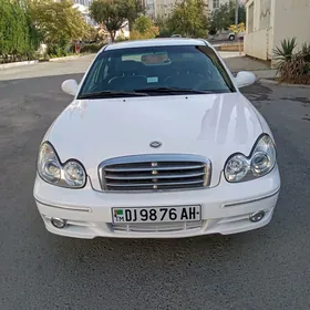 Hyundai Sonata 2003