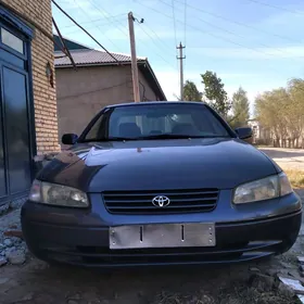 Toyota Camry 1998
