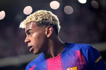 Mundo Deportivo: Ýamal gymmatyny artdyrmak üçin awtograf paýlamagyny bes eder