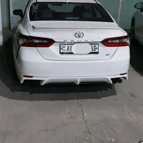 Toyota Camry 2020