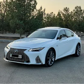 Lexus IS 350 2021