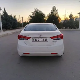 Hyundai Elantra 2011