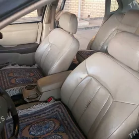 Toyota Avalon 1999