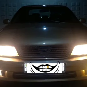 Infiniti I30 1999