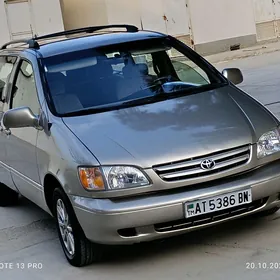 Toyota Sienna 2000