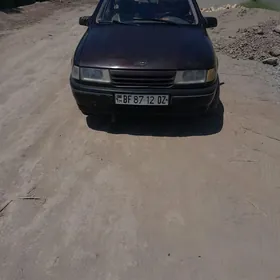 Opel Vectra 1990