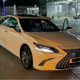 Lexus ES 350 2022