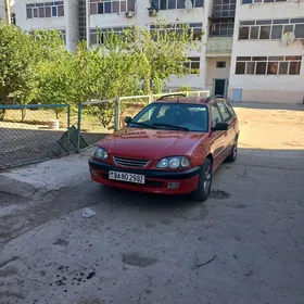 Toyota Avensis 1999