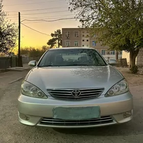 Toyota Camry 2004