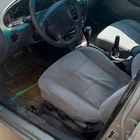 Daewoo Leganza 2001