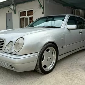 Mercedes-Benz E320 1999