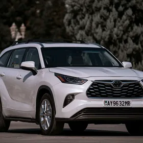 Toyota Highlander 2020