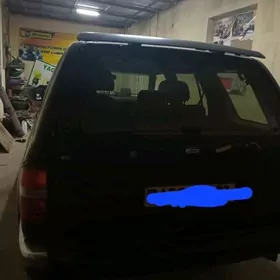 Nissan Pathfinder 1998