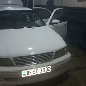 Nissan Cefiro 1995