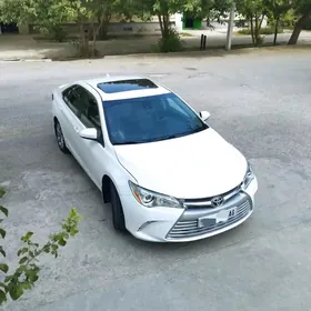 Toyota Camry 2017
