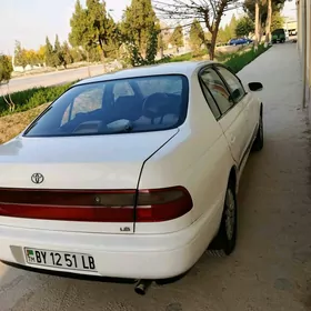 Toyota Corona 1992