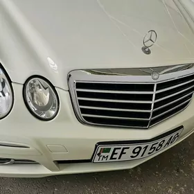 Mercedes-Benz E500 2006