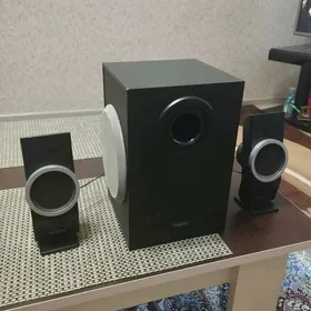 колонки фирма "creative"