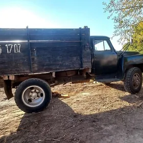 Gaz 52 1982