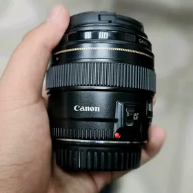 Canon 85mm 1.8