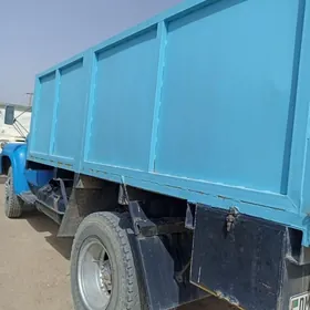 Zil 130 2025
