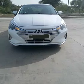 Hyundai Elantra 2020