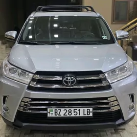 Toyota Highlander 2019