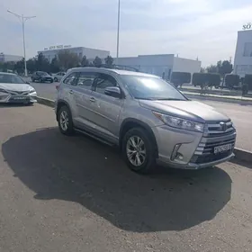 Toyota Highlander 2018